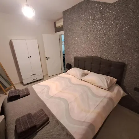 Neridabeachhomes Dublex